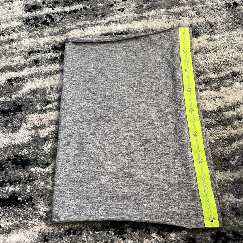 Ivivva scarf - Picture 4 of 5